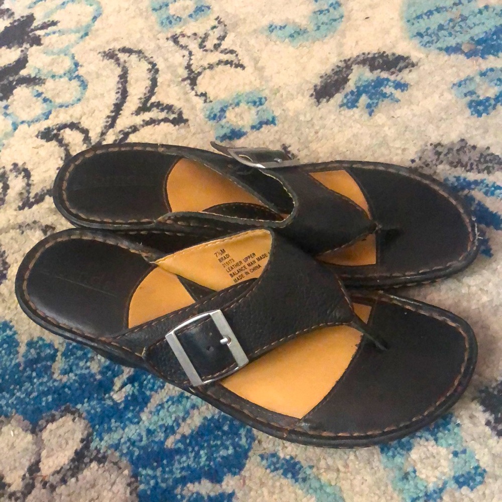 Bjorndal platform thong buckle sandals. Super comfy. Great condition!